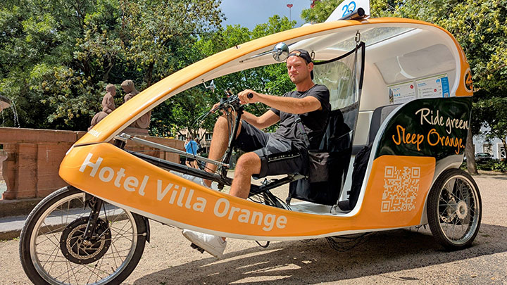 hotel villa orange 25 velotaxi